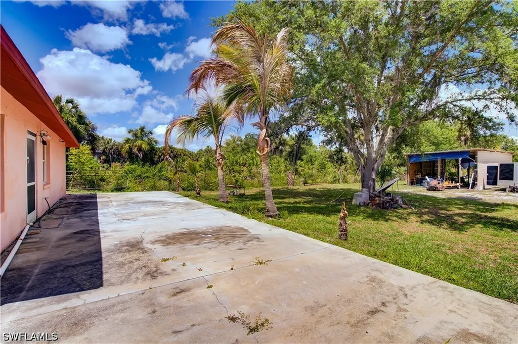 2631 2nd Avenue SE Naples FL 34117