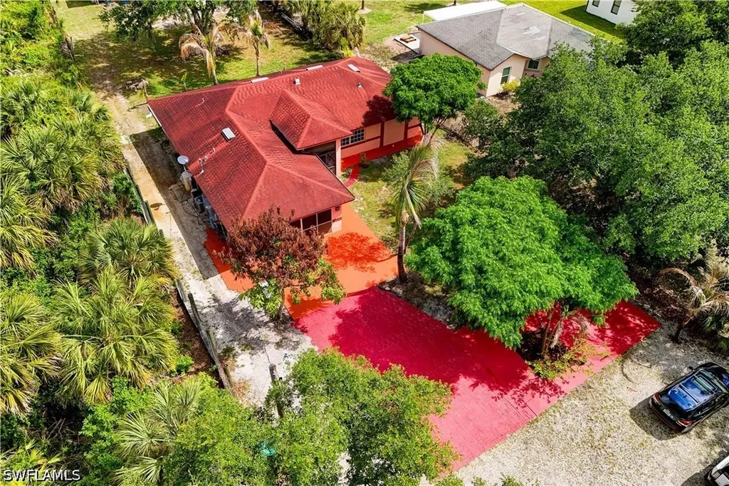 2631 2nd Avenue SE Naples FL 34117