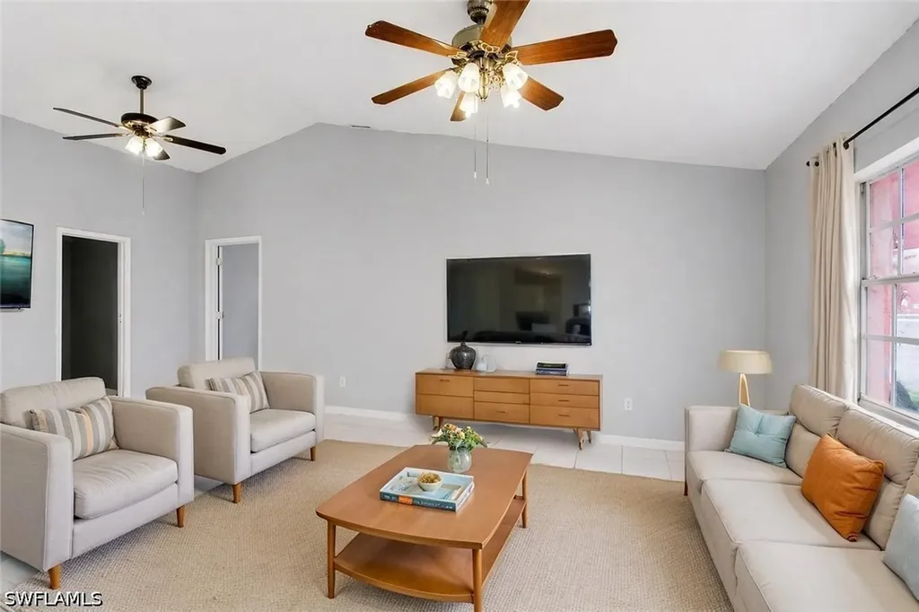 2631 2nd Avenue SE Naples FL 34117