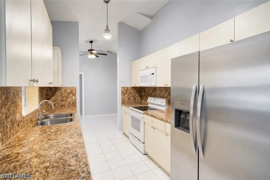 2631 2nd Avenue SE Naples FL 34117