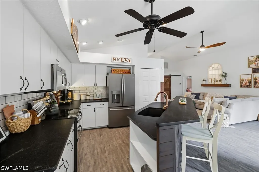 9801 Las Casas Drive Fort Myers FL 33919