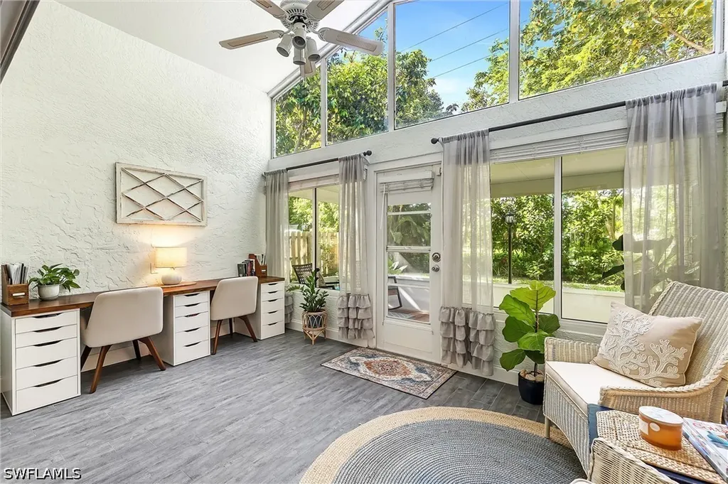 9801 Las Casas Drive Fort Myers FL 33919