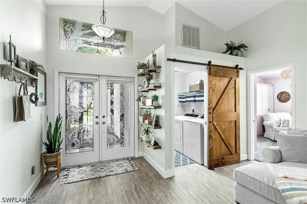9801 Las Casas Drive Fort Myers FL 33919
