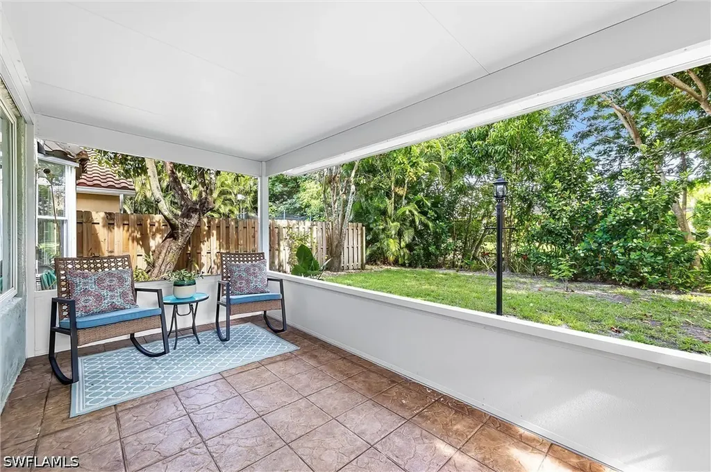 9801 Las Casas Drive Fort Myers FL 33919