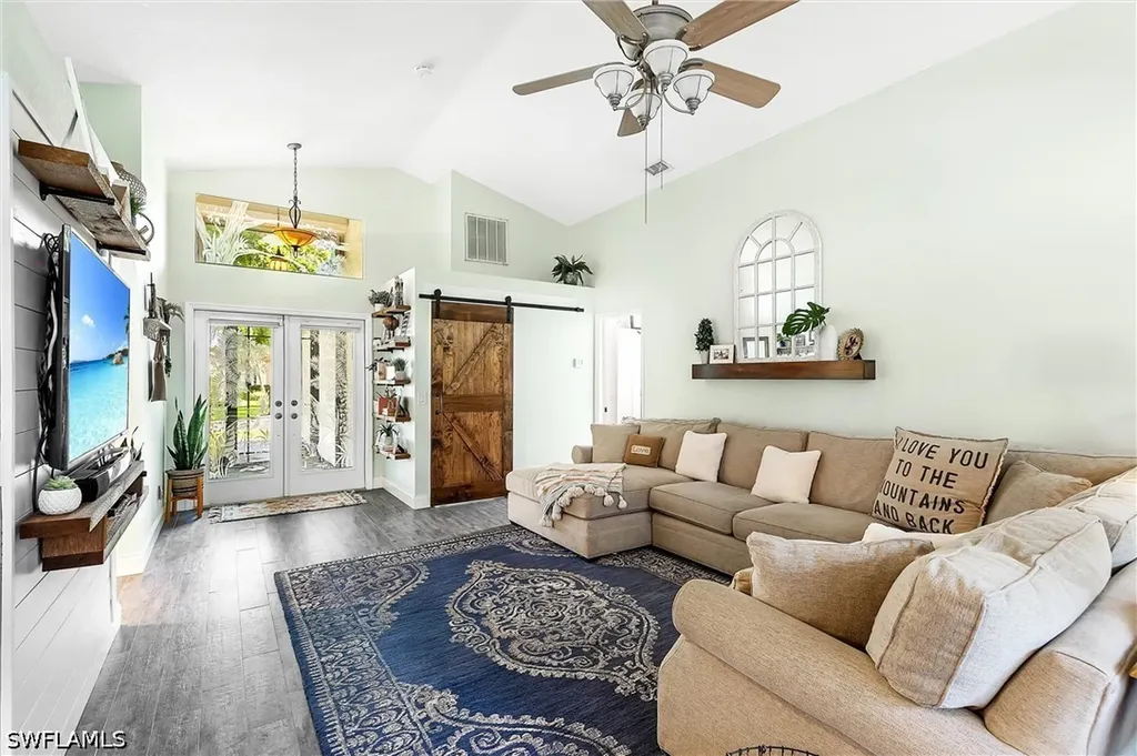 9801 Las Casas Drive Fort Myers FL 33919