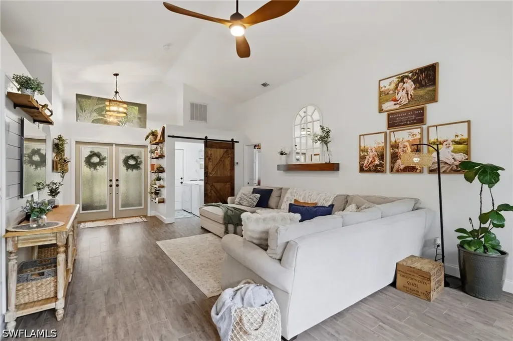 9801 Las Casas Drive Fort Myers FL 33919