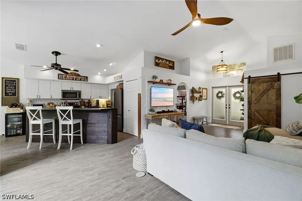 9801 Las Casas Drive Fort Myers FL 33919