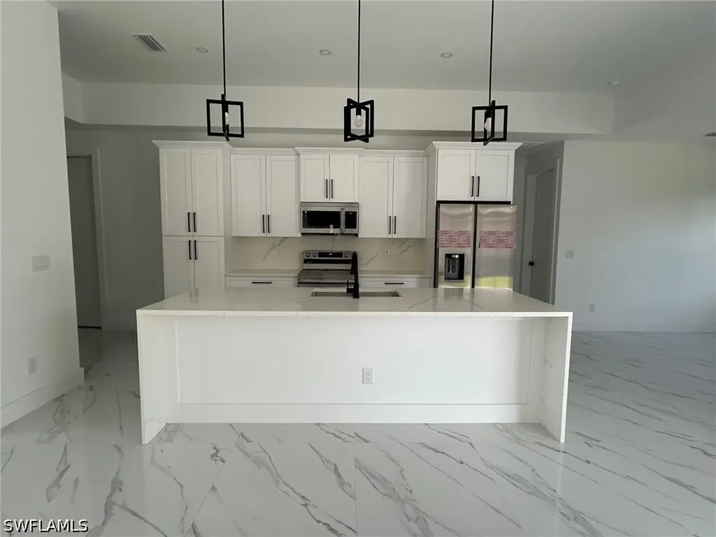 2894 43rd Avenue NE Naples FL 34120
