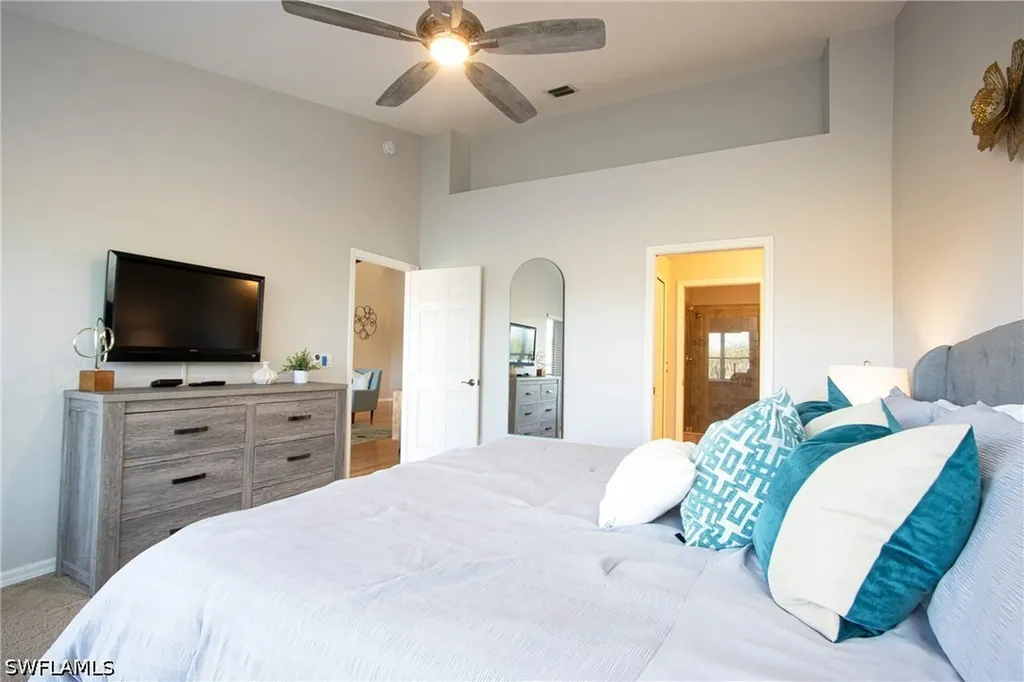 5705 Heron Lane Naples FL 34110