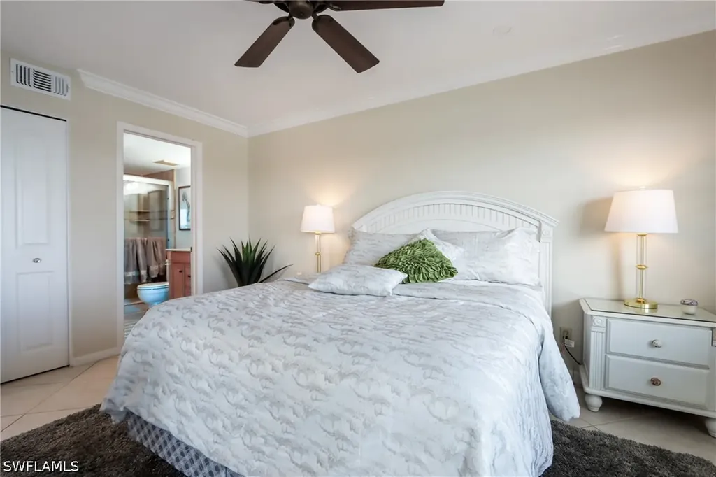 271 Southbay Drive Naples FL 34108