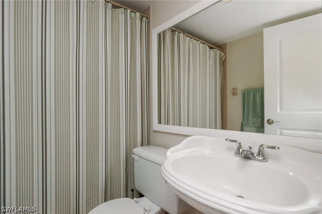 271 Southbay Drive Naples FL 34108