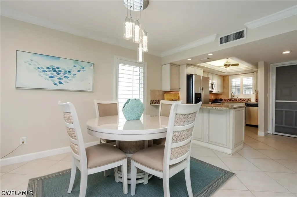 271 Southbay Drive Naples FL 34108