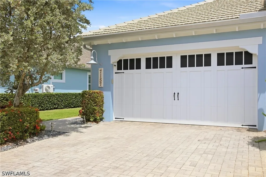 7157 Dominica Drive Naples FL 34113