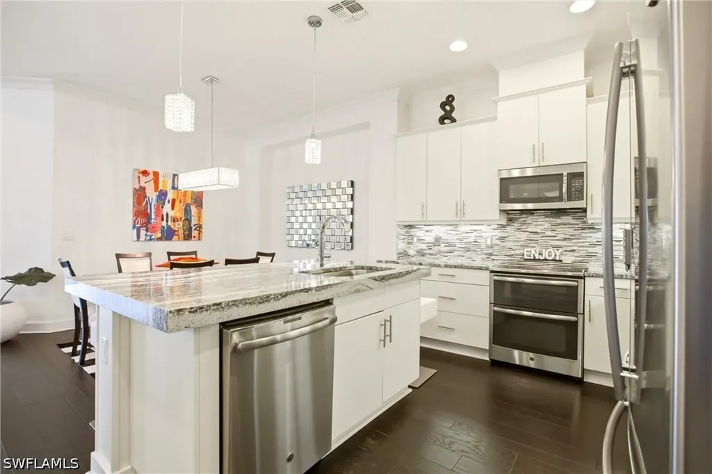 7157 Dominica Drive Naples FL 34113