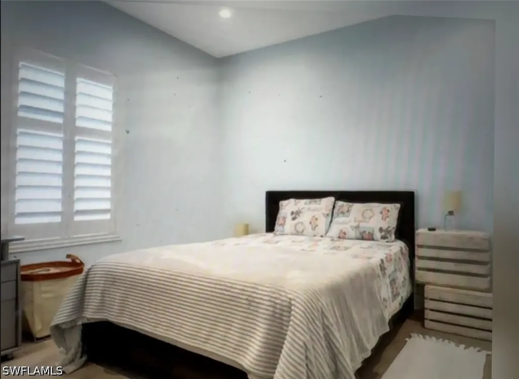 2575 31st Avenue NE Naples FL 34120