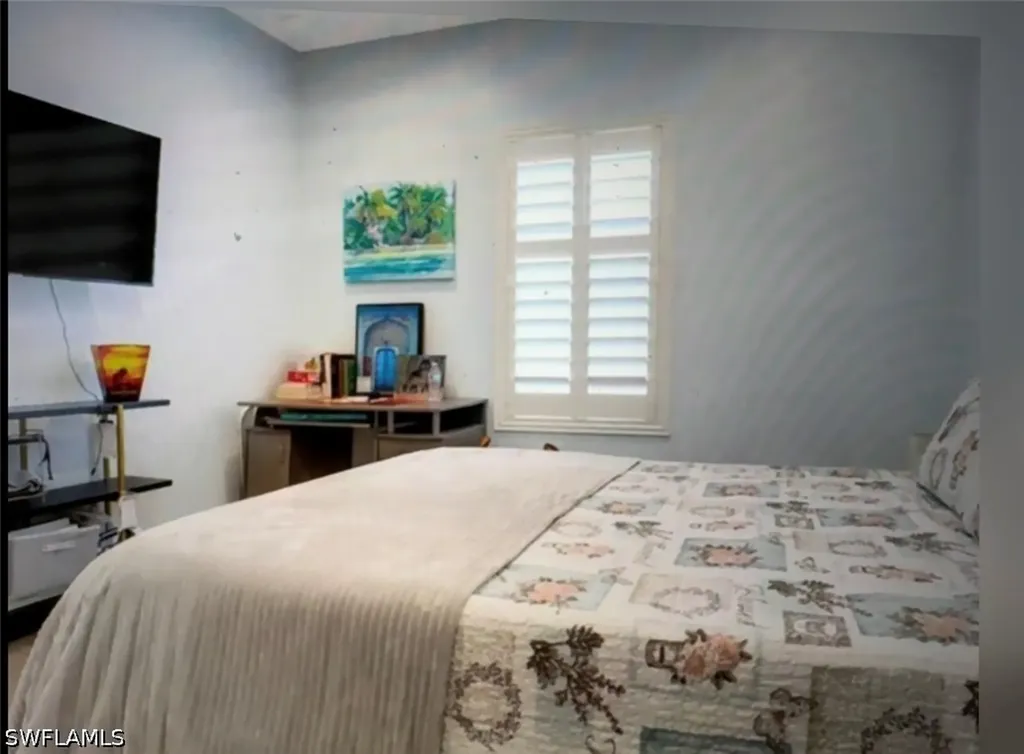 2575 31st Avenue NE Naples FL 34120