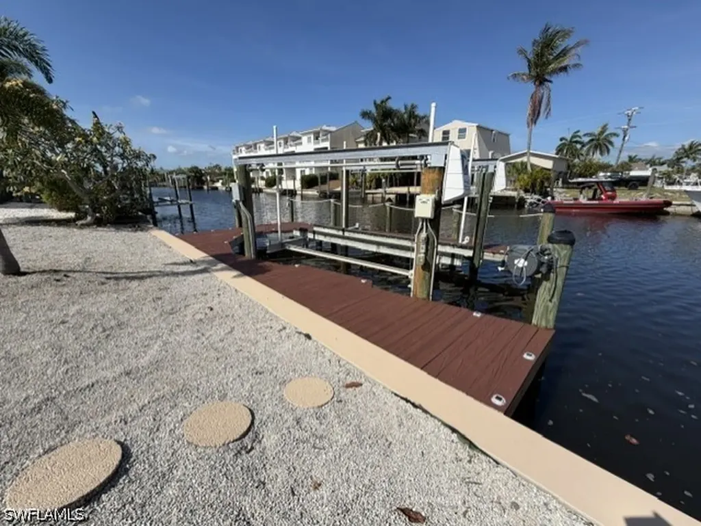 3123 Bracci Drive St. James City FL 33956