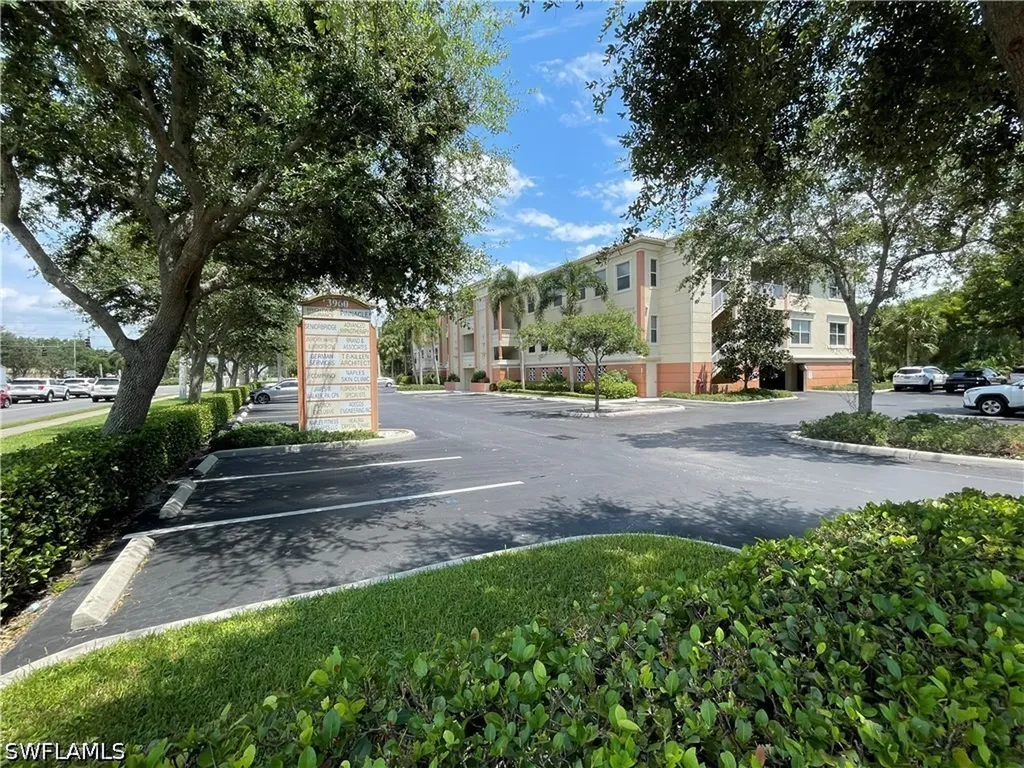 3960 Radio Road Naples FL 34104