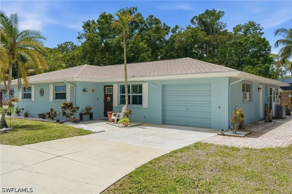 28015 Westbrook Drive Bonita Springs FL 34135