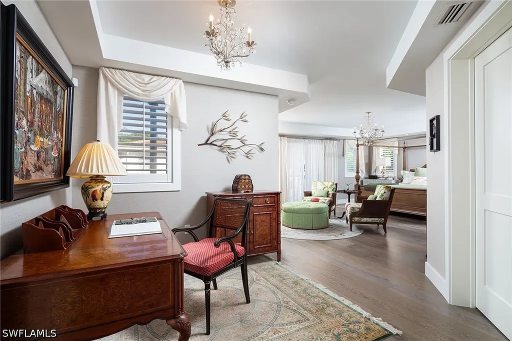 985 8th Avenue S Naples FL 34102
