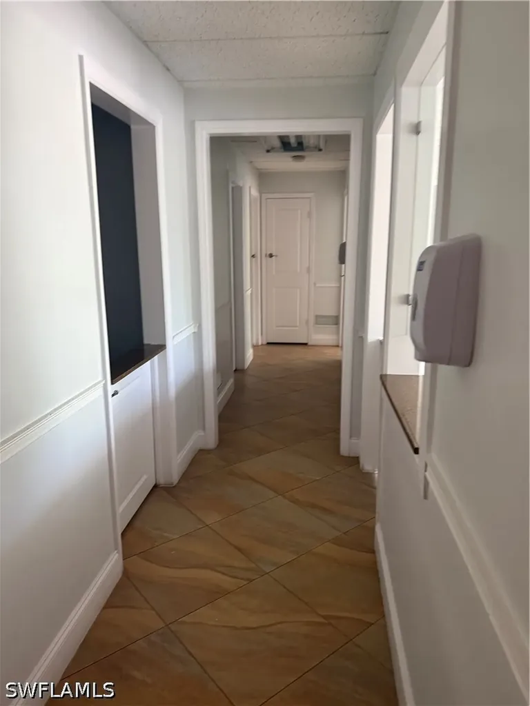 1090 6th Avenue N Naples FL 34102