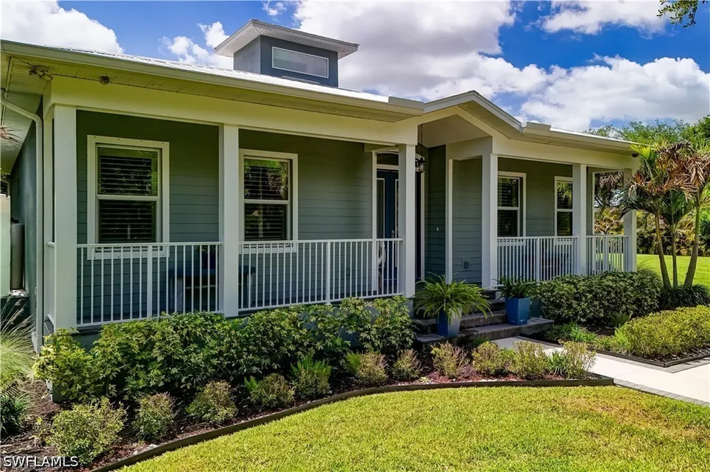 510 10th Avenue NW Naples FL 34120