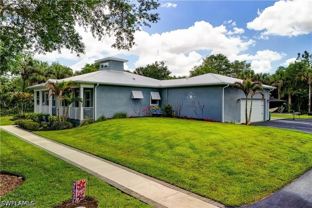 510 10th Avenue NW Naples FL 34120