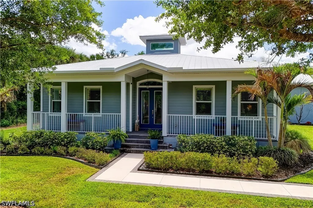510 10th Avenue NW Naples FL 34120