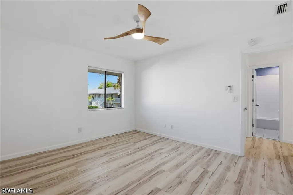 4607 Bayshore Drive Naples FL 34112