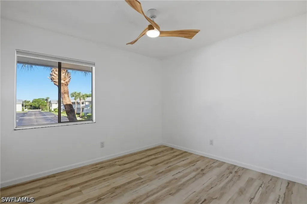 4607 Bayshore Drive Naples FL 34112