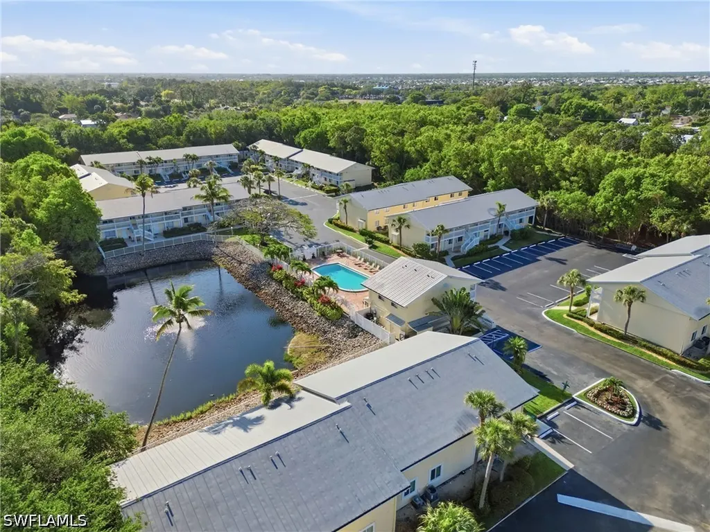 4607 Bayshore Drive Naples FL 34112