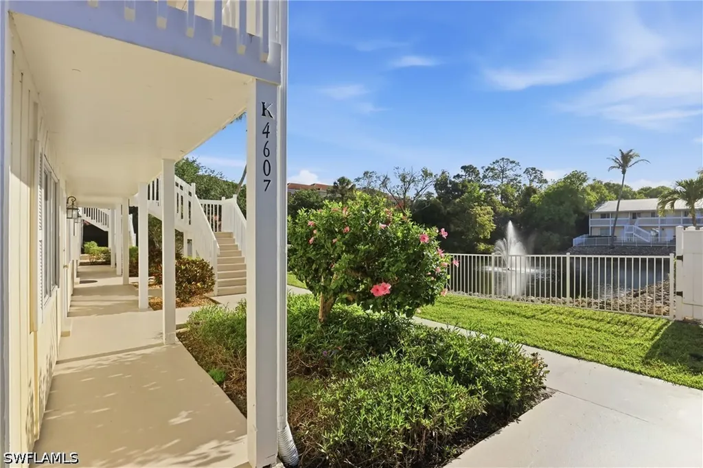 4607 Bayshore Drive Naples FL 34112