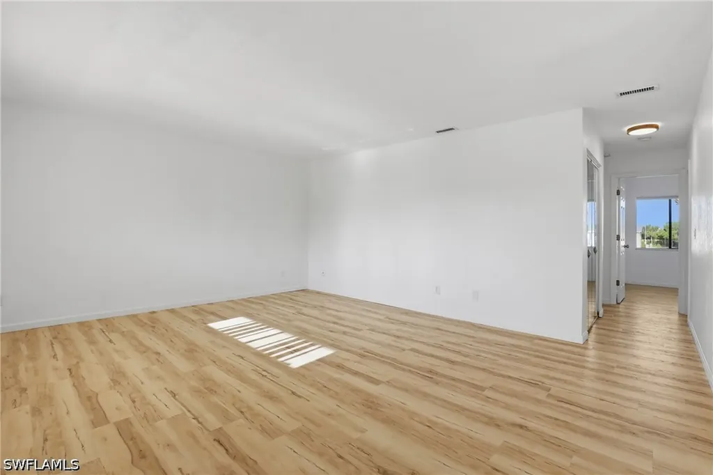 4607 Bayshore Drive Naples FL 34112