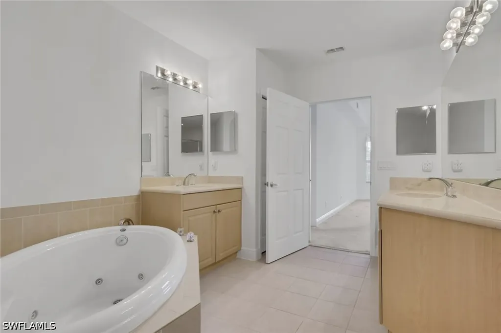 3580 Lansing Loop Estero FL 33928