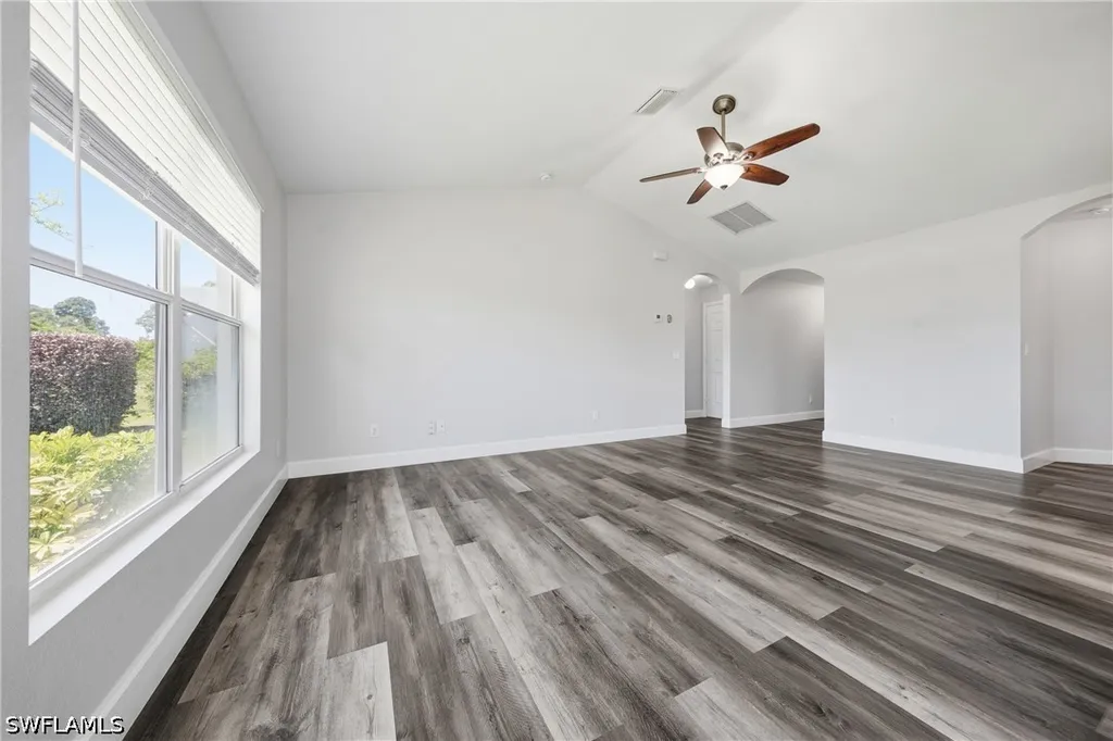 4621 25th Street SW Lehigh Acres FL 33973