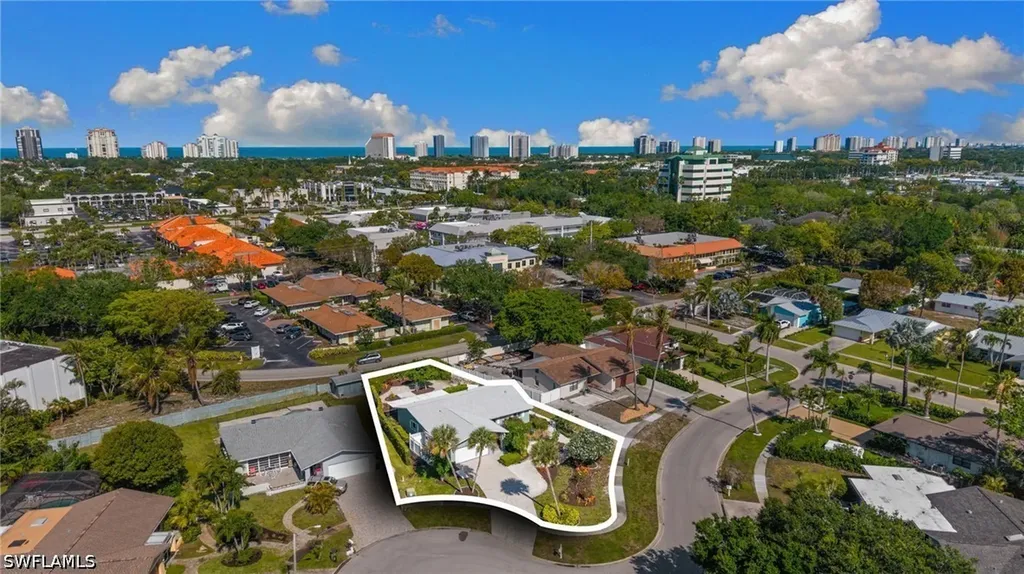 1036 Lake Shore Court Naples FL 34103