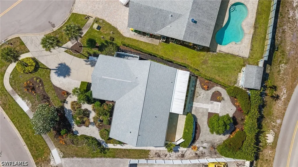 1036 Lake Shore Court Naples FL 34103