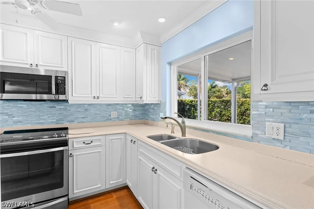 1036 Lake Shore Court Naples FL 34103