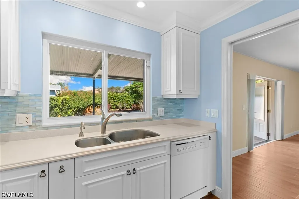 1036 Lake Shore Court Naples FL 34103