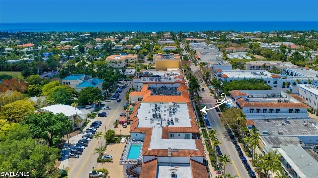 Naples FL, 780 5TH Avenue S, Unit 303