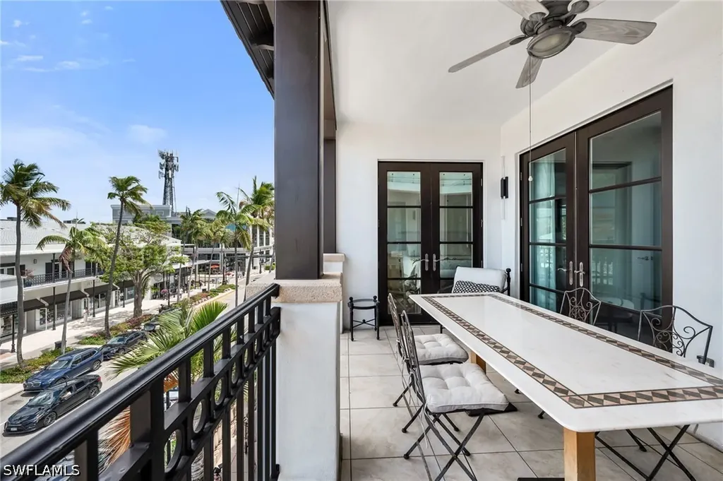 780 5th Avenue S Naples FL 34102