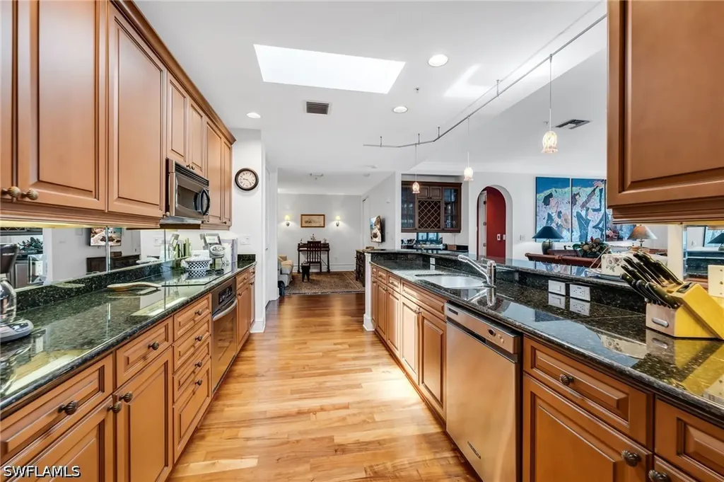 780 5th Avenue S Naples FL 34102