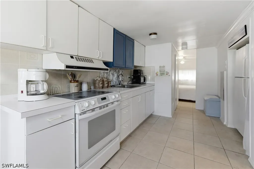 17 Jade Drive Naples FL 34114
