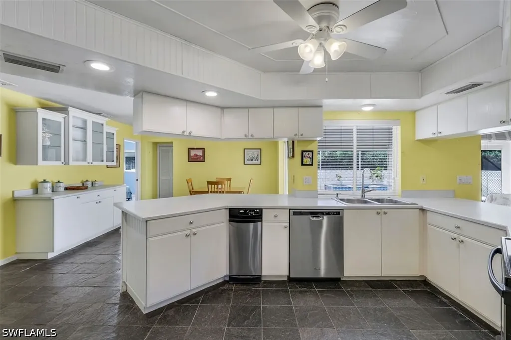 6029 & 6031 Higgins Avenue Fort Myers FL 33905