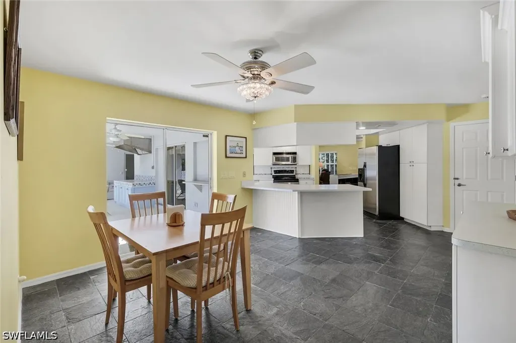 6029 & 6031 Higgins Avenue Fort Myers FL 33905