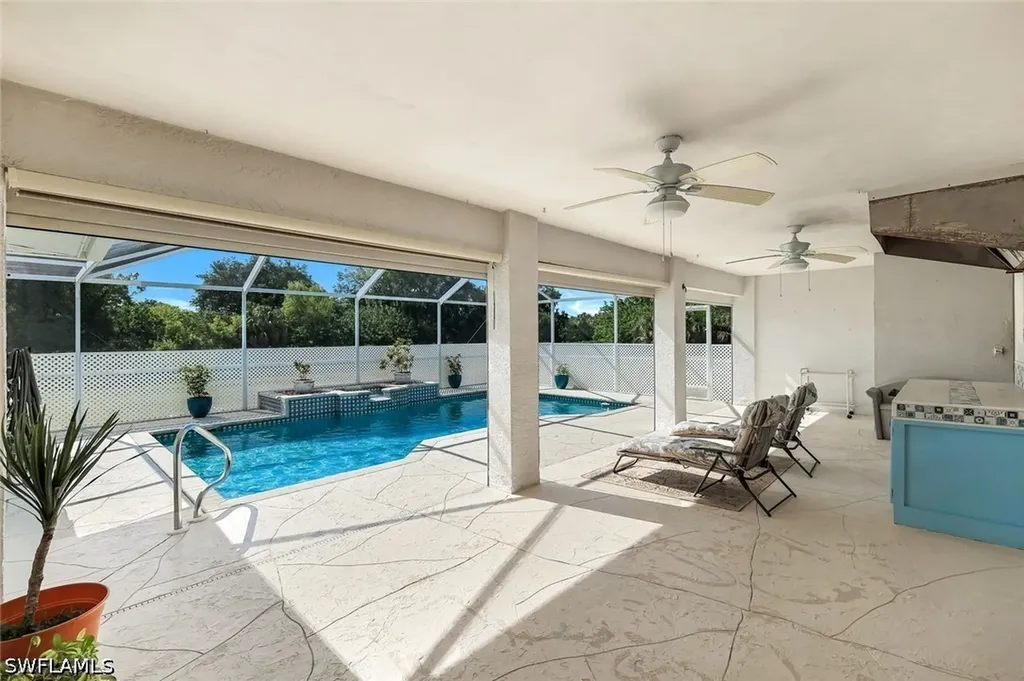 6029 & 6031 Higgins Avenue Fort Myers FL 33905