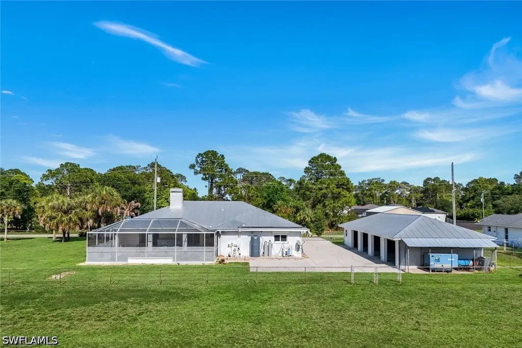 6029 & 6031 Higgins Avenue Fort Myers FL 33905