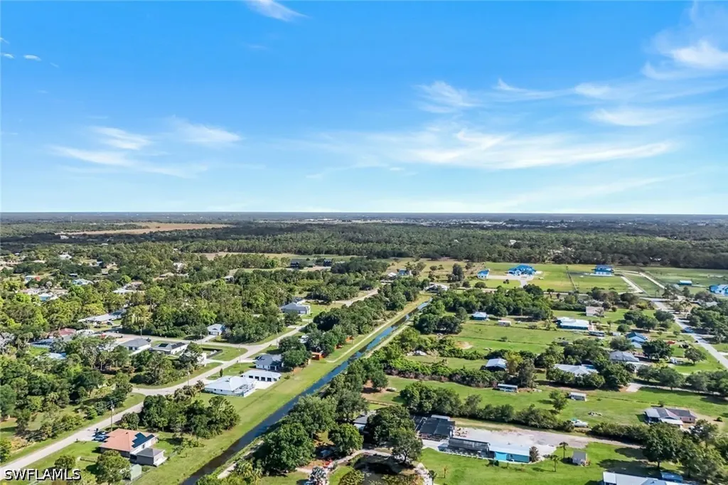 6029 & 6031 Higgins Avenue Fort Myers FL 33905