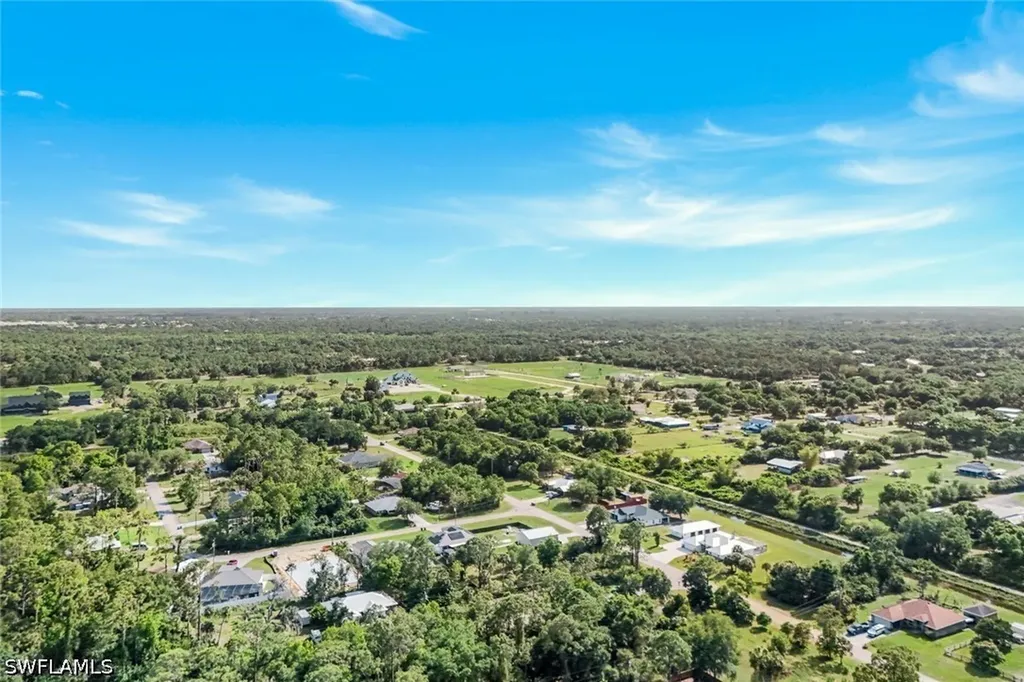 6029 & 6031 Higgins Avenue Fort Myers FL 33905