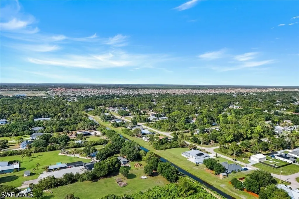 6029 & 6031 Higgins Avenue Fort Myers FL 33905